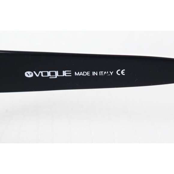 Vogue V2327-S Sunglasses Made in Italy Woman Rectangular Black & White - Picture 6 of 8